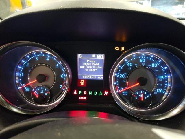 2C4RC1CG7GR221382 - 2016 CHRYSLER TOWN & COU TOURING L SILVER photo 9