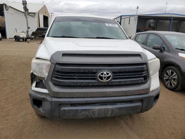 5TFUM5F10FX060539 - 2015 TOYOTA TUNDRA DOUBLE CAB SR/SR5 WHITE photo 5