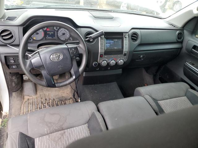 5TFUM5F10FX060539 - 2015 TOYOTA TUNDRA DOUBLE CAB SR/SR5 WHITE photo 8