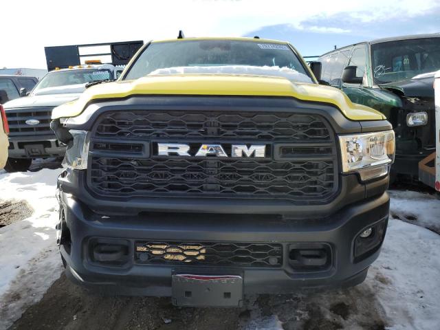 3C63R3GJ7NG276852 - 2022 RAM 3500 TRADESMAN YELLOW photo 5