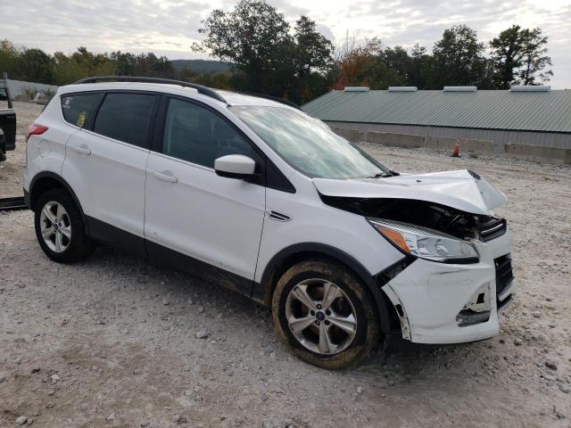 1FMCU9GX3FUC72340 - 2015 FORD ESCAPE SE WHITE photo 4