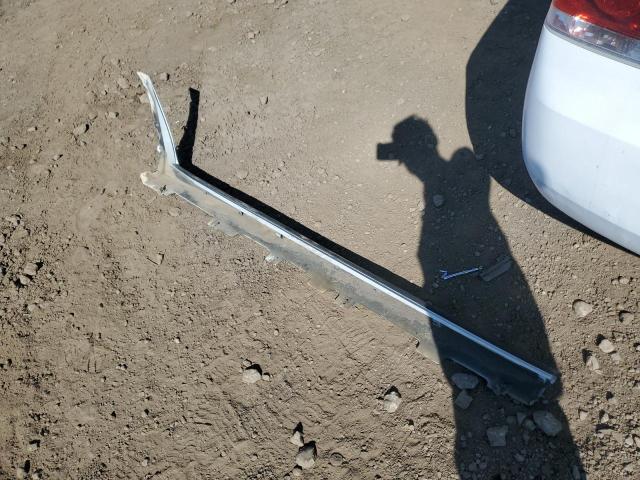 2G1WG5EK9B1276254 - 2011 CHEVROLET IMPALA LT Blanc photo 12