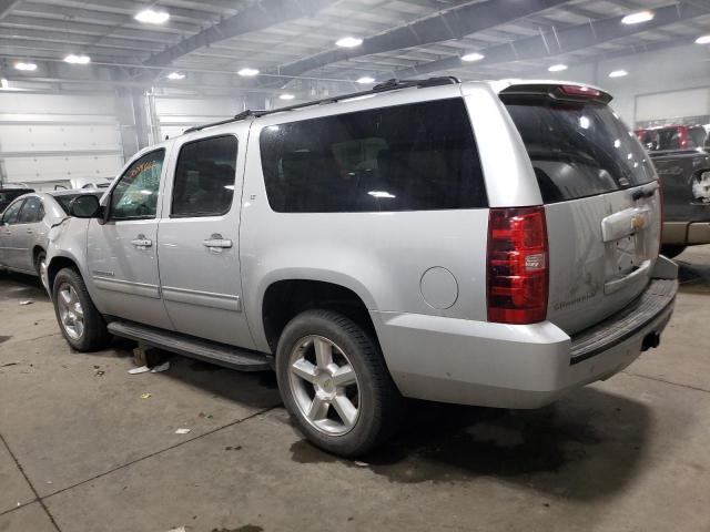 1GNSKJE77ER172857 - 2014 CHEVROLET SUBURBAN K1500 LT SILVER photo 2