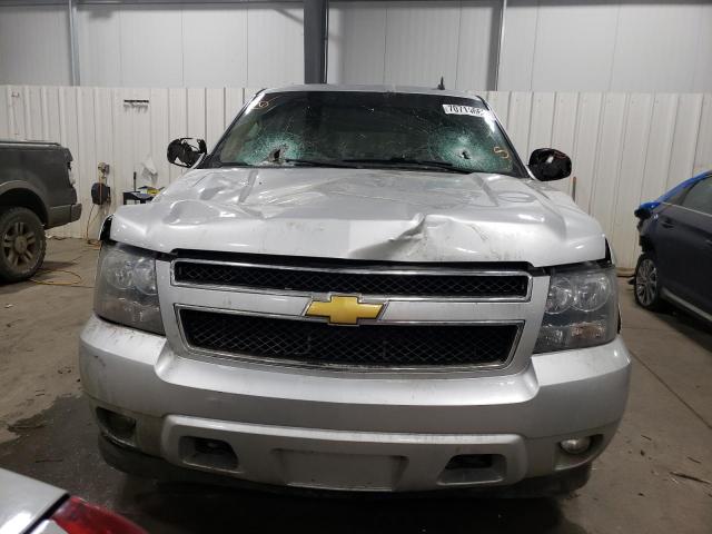 1GNSKJE77ER172857 - 2014 CHEVROLET SUBURBAN K1500 LT SILVER photo 5