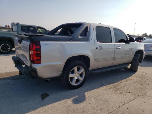 3GNNCFE05AG262707 - 2010 CHEVROLET AVALANCHE LT SILVER photo 3