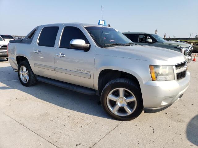 3GNNCFE05AG262707 - 2010 CHEVROLET AVALANCHE LT SILVER photo 4