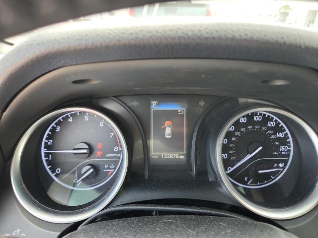 JTNB11HK1J3043310 - 2018 TOYOTA CAMRY L Silber Foto 9