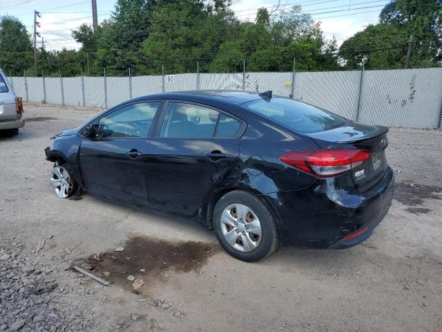 3KPFK4A71JE228069 - 2018 KIA FORTE LX შავი ფოტო 2