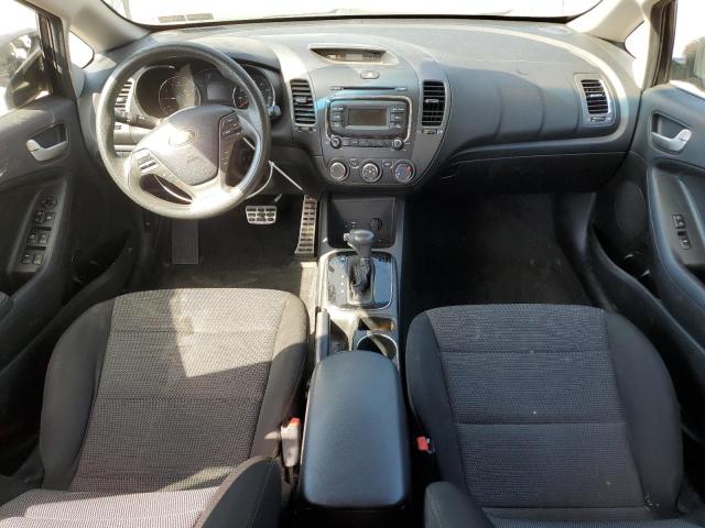 3KPFK4A71JE228069 - 2018 KIA FORTE LX შავი ფოტო 8