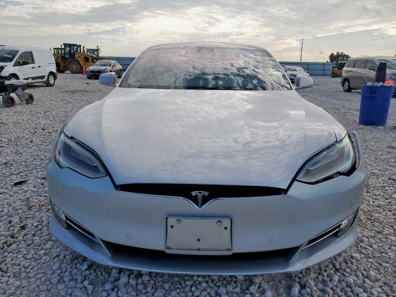 5YJSA1E25HF193295 - 2017 TESLA MODEL S SILVER photo 5