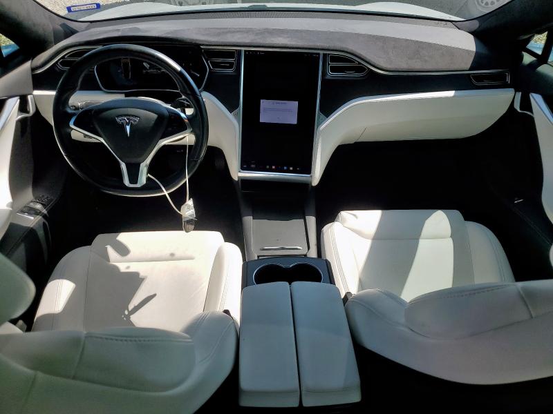 5YJSA1E25HF193295 - 2017 TESLA MODEL S SILVER photo 8