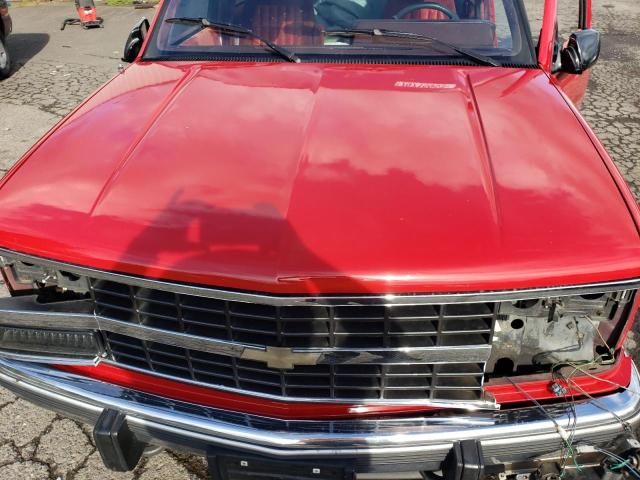 1GNEK18K2NJ358558 - 1992 CHEVROLET BLAZER K1500 RED photo 11