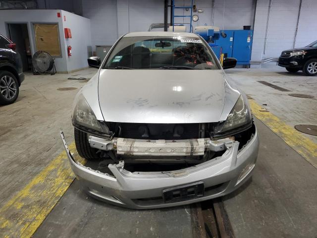 1HGCM56187A195091 - 2007 HONDA ACCORD VALUE SILVER photo 5