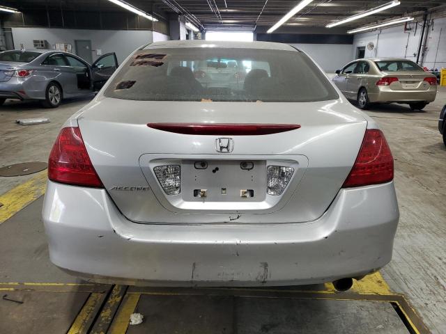 1HGCM56187A195091 - 2007 HONDA ACCORD VALUE SILVER photo 6
