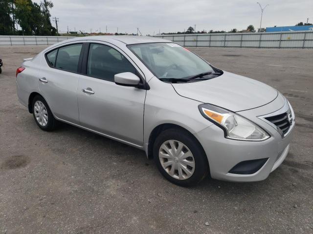 3N1CN7AP1KL838095 - 2019 NISSAN VERSA S SILVER photo 4