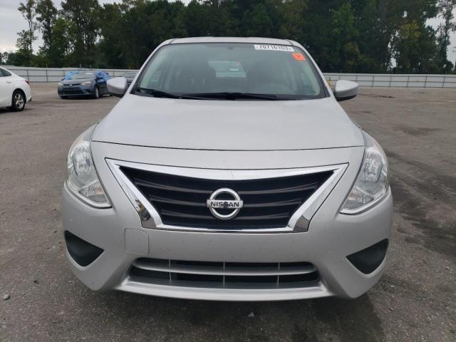 3N1CN7AP1KL838095 - 2019 NISSAN VERSA S SILVER photo 5