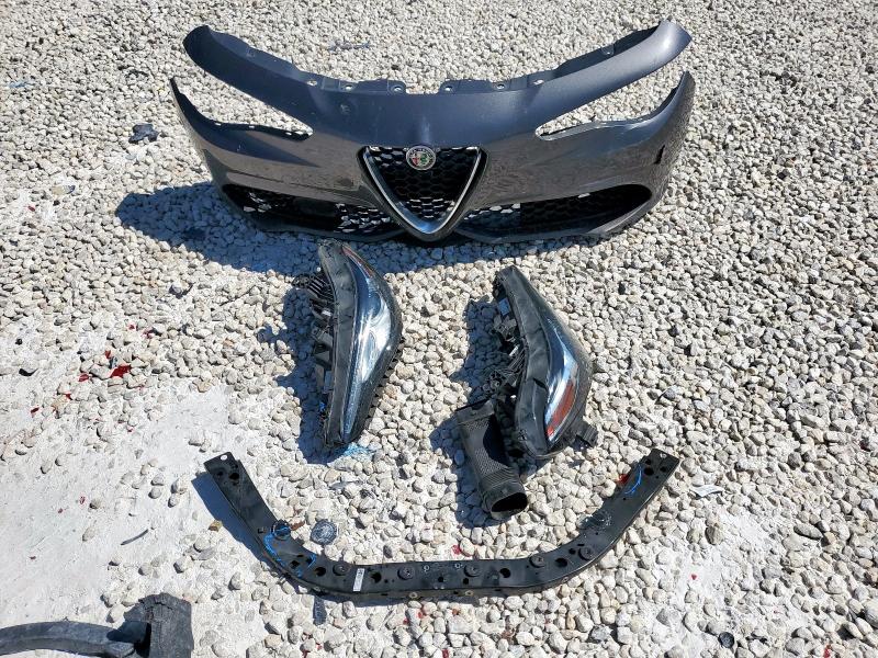 ZARFAEDNXH7551152 - 2017 ALFA ROMEO GIULIA Q4 Grau Foto 12