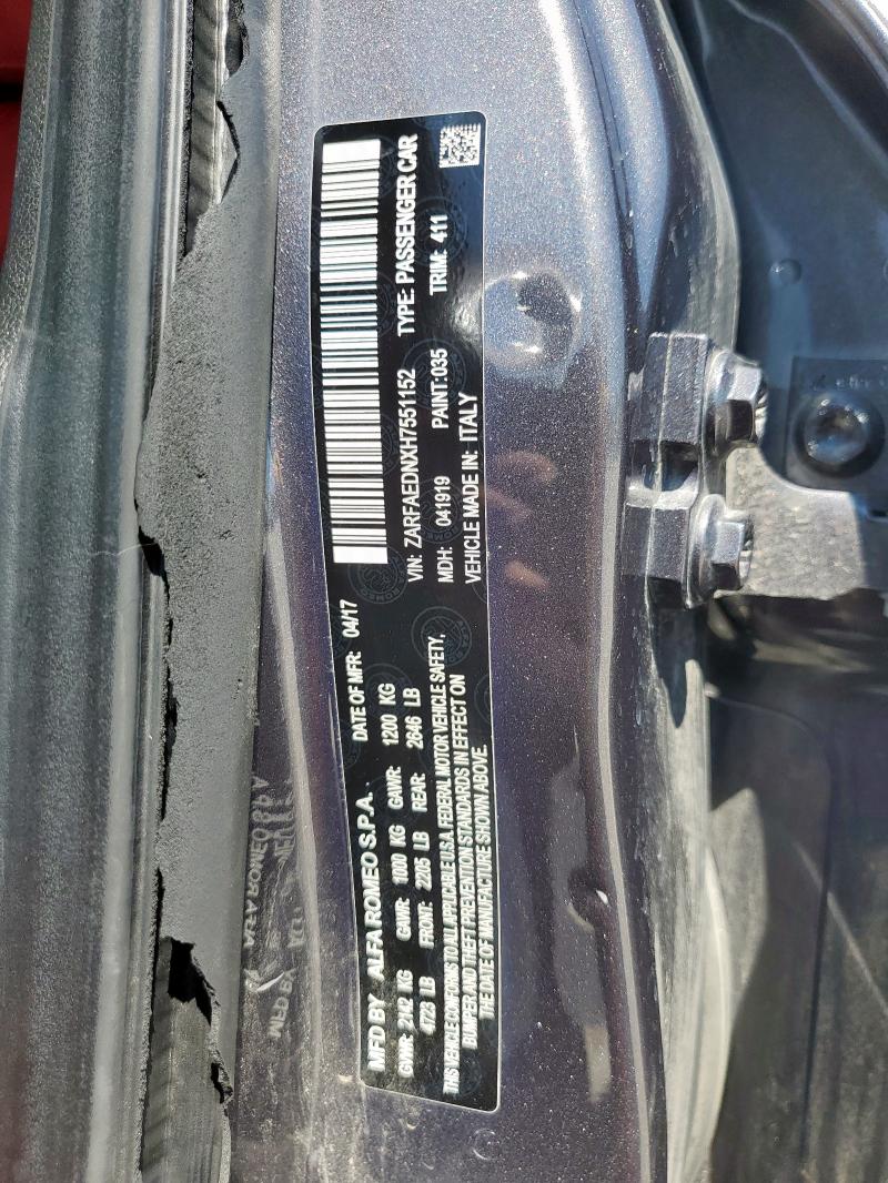 ZARFAEDNXH7551152 - 2017 ALFA ROMEO GIULIA Q4 Grau Foto 13