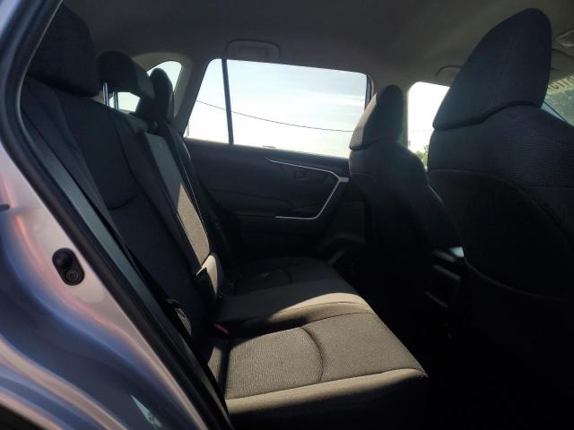 JTMF1RFV2KD006960 - 2019 TOYOTA RAV4 LE 银色 照片 11