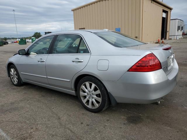 1HGCM66857A009946 - 2007 HONDA ACCORD EX SILVER photo 2