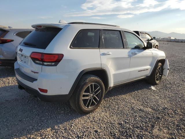 1C4RJFLM6JC387112 - 2018 JEEP GRAND CHER TRAILHAWK WHITE photo 3