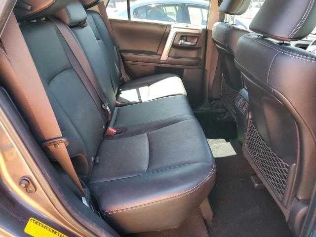 JTEBU5JR6J5502101 - 2018 TOYOTA 4RUNNER SR5/SR5 PREMIUM GRAY photo 11