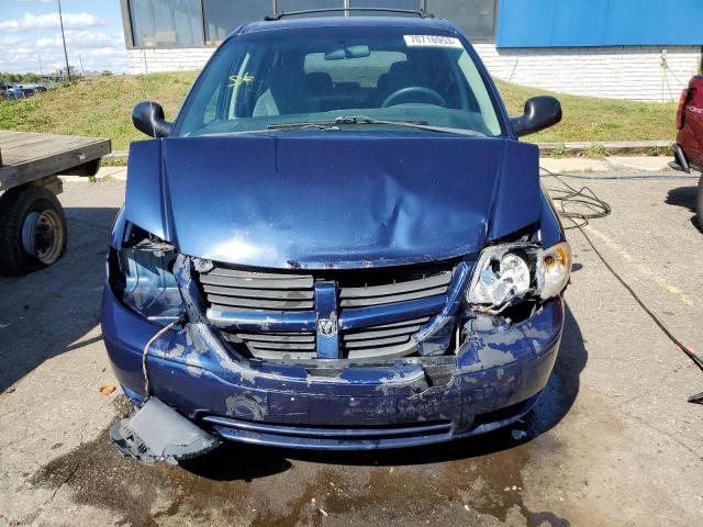 1D4GP24RX5B189236 - 2005 DODGE GRAND CARA SE BLUE photo 5