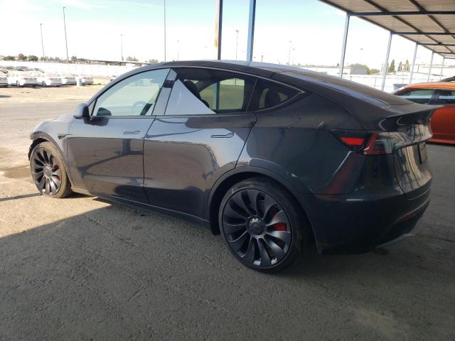 7SAYGDEF1RF104226 - 2024 TESLA MODEL Y GRAY photo 2