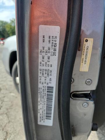 1C4NJCEA0GD614975 - 2016 JEEP COMPASS LATITUDE Gümüş foto 13