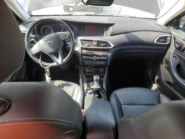 SJKCH5CR4JA056013 - 2018 INFINITI QX30 BASE Czarny zdjęcie 8