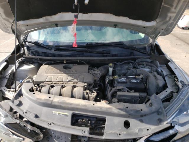 3N1AB7AP8JY242743 - 2018 NISSAN SENTRA S 银色 照片 11