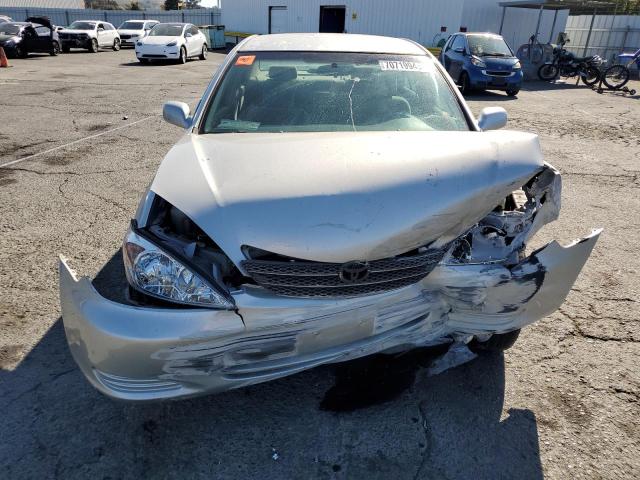 4T1BE32K34U873634 - 2004 TOYOTA CAMRY LE SILVER photo 5