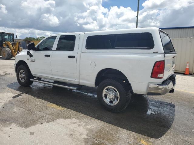 3C6TR5CT5DG563933 - 2013 RAM 2500 ST Սպիտակ լուսանկար 2