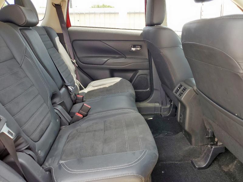 JA4AD3A38LZ003760 - 2020 MITSUBISHI OUTLANDER SE RED photo 11