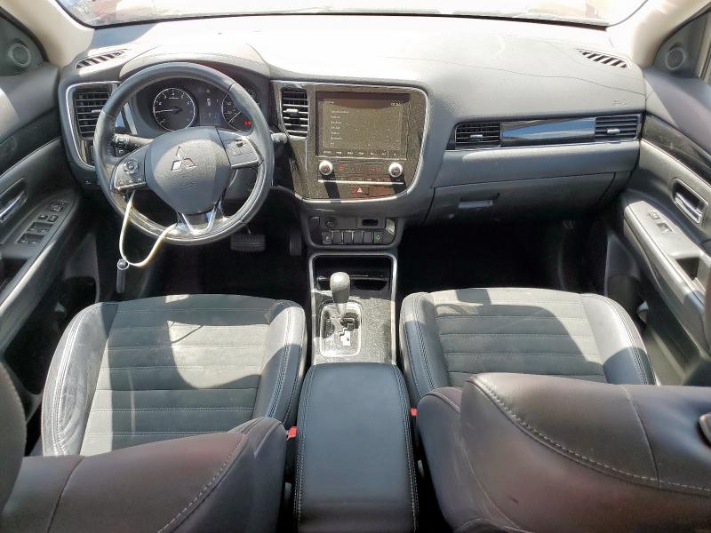 JA4AD3A38LZ003760 - 2020 MITSUBISHI OUTLANDER SE RED photo 8