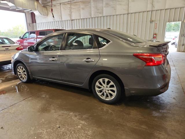 3N1AB7AP8JL627863 - 2018 NISSAN SENTRA S 灰色 照片 2