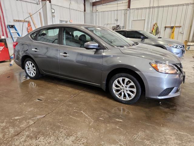 3N1AB7AP8JL627863 - 2018 NISSAN SENTRA S 灰色 照片 4