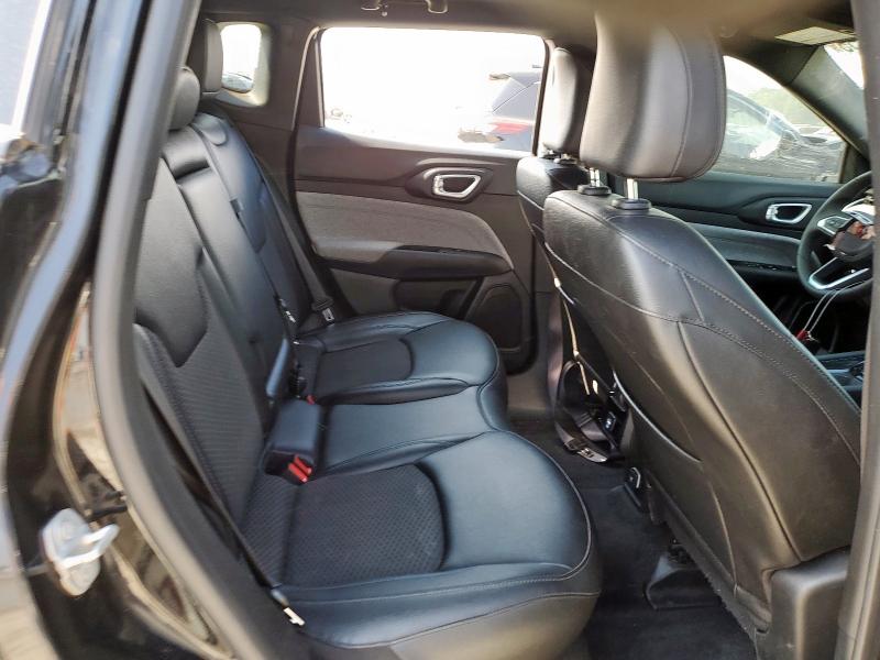 3C4NJDBN7RT127556 - 2024 JEEP COMPASS LATITUDE Schwarz Foto 11