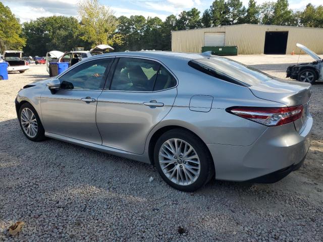 4T1B11HK4KU749716 - 2019 TOYOTA CAMRY L SILVER photo 2