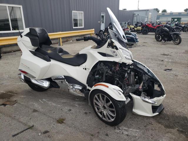 2BXNBDD25HV004640 - 2017 CAN-AM SPYDER ROA RT WHITE photo 1