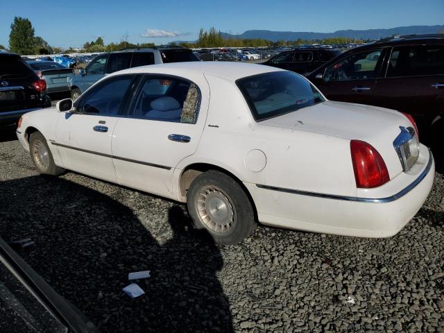 1LNHM81W1XY654778 - 1999 LINCOLN TOWN CAR EXECUTIVE WHITE photo 2