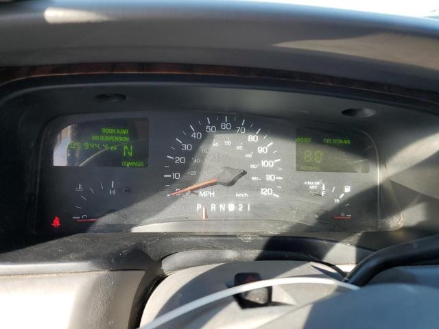 1LNHM81W1XY654778 - 1999 LINCOLN TOWN CAR EXECUTIVE WHITE photo 9