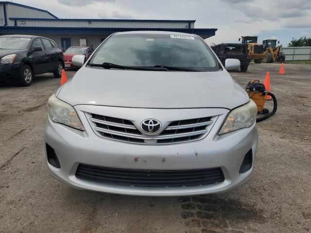 2T1BU4EE5DC977185 - 2013 TOYOTA COROLLA BASE ნაცრისფერი ფოტო 5