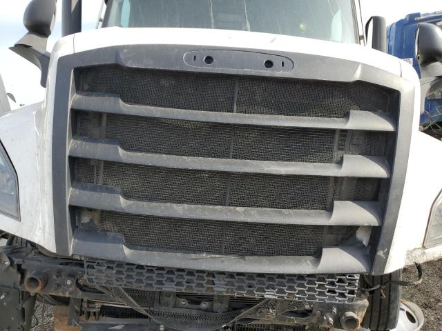 3AKJHHDRXNSNB8071 - 2022 FREIGHTLINER CASCADIA 1 WHITE photo 7