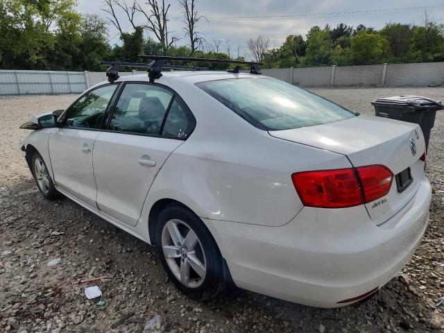 3VW3L7AJ8CM410239 - 2012 VOLKSWAGEN JETTA TDI WHITE photo 2