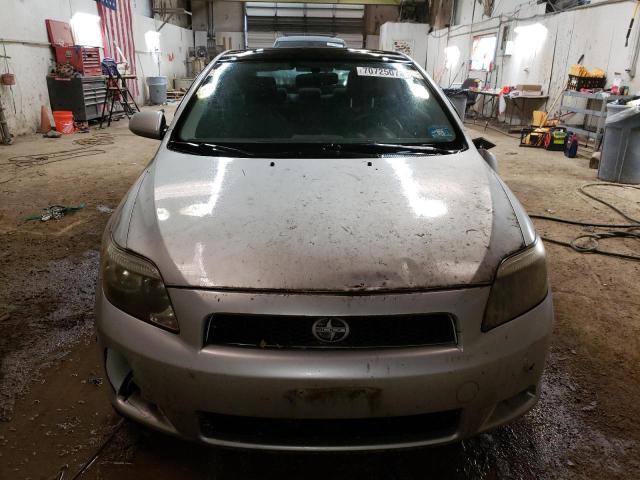 JTKDE177X50015570 - 2005 TOYOTA SCION TC Gümüş foto 5
