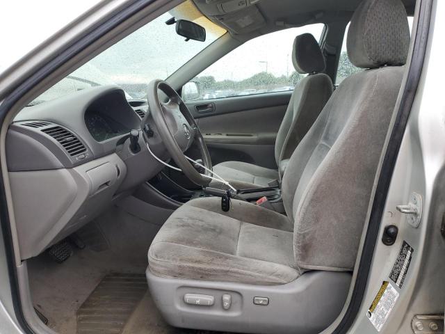 4T1BE32K34U897867 - 2004 TOYT CAMRY LE SILVER photo 7