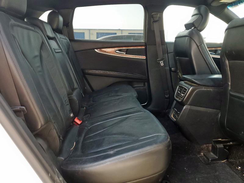 2LMTJ6LR2GBL44736 - 2016 LINCOLN MKX RESERVE WHITE photo 11