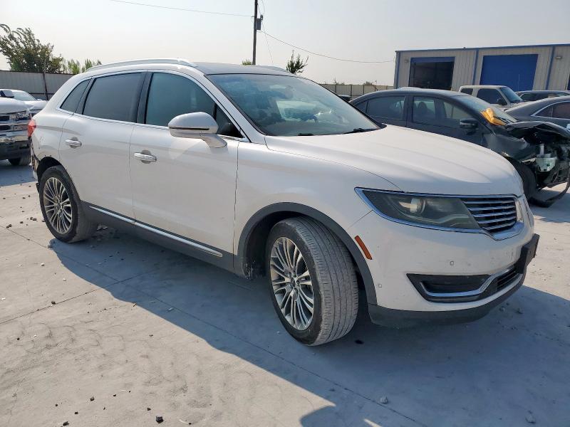 2LMTJ6LR2GBL44736 - 2016 LINCOLN MKX RESERVE WHITE photo 4