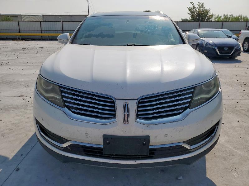 2LMTJ6LR2GBL44736 - 2016 LINCOLN MKX RESERVE WHITE photo 5